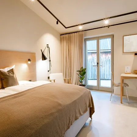 Nummer Zwei Apartment *